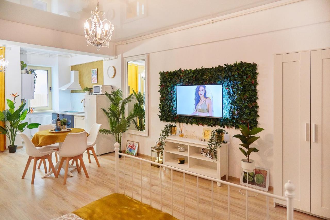 Sofia Seaside Apartamente Mamaia Nord นาโวดาริ ภายนอก รูปภาพ